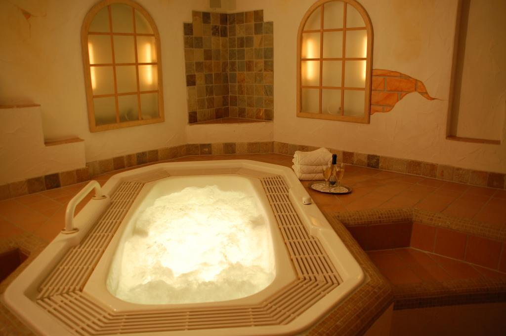 Sporthotel Schoenblick Меерсбург Экстерьер фото