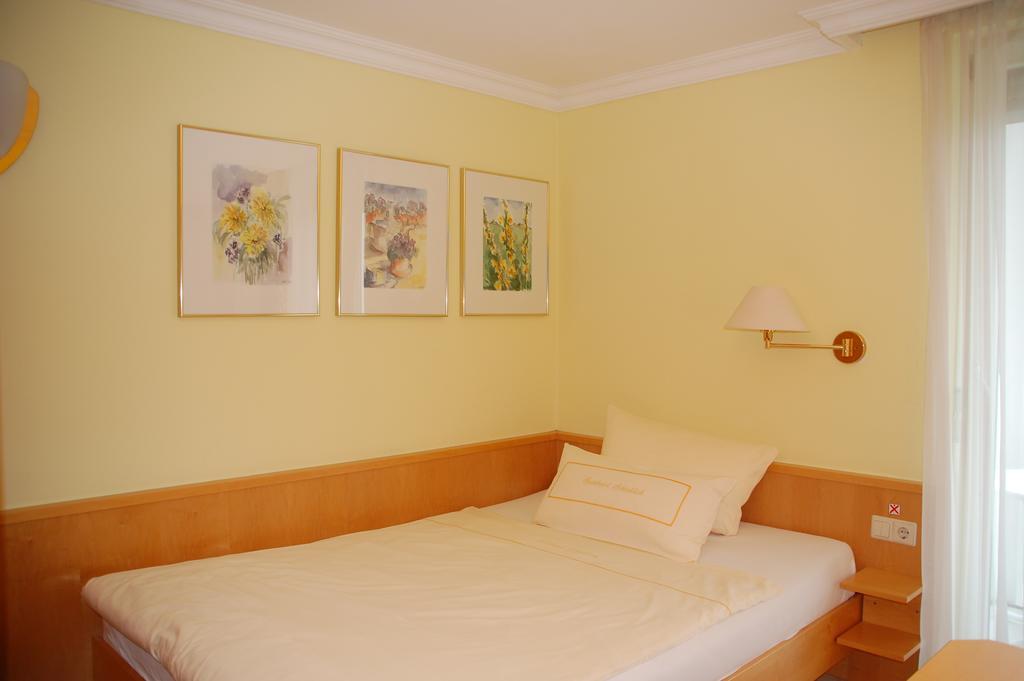 Sporthotel Schoenblick Меерсбург Экстерьер фото
